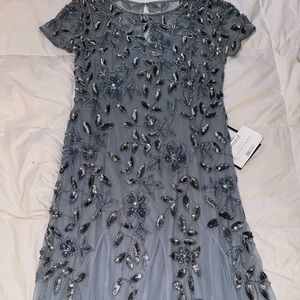 - new never worn Adrianna Papell Women's Floral Beaded Godet Long Dress
Si…
